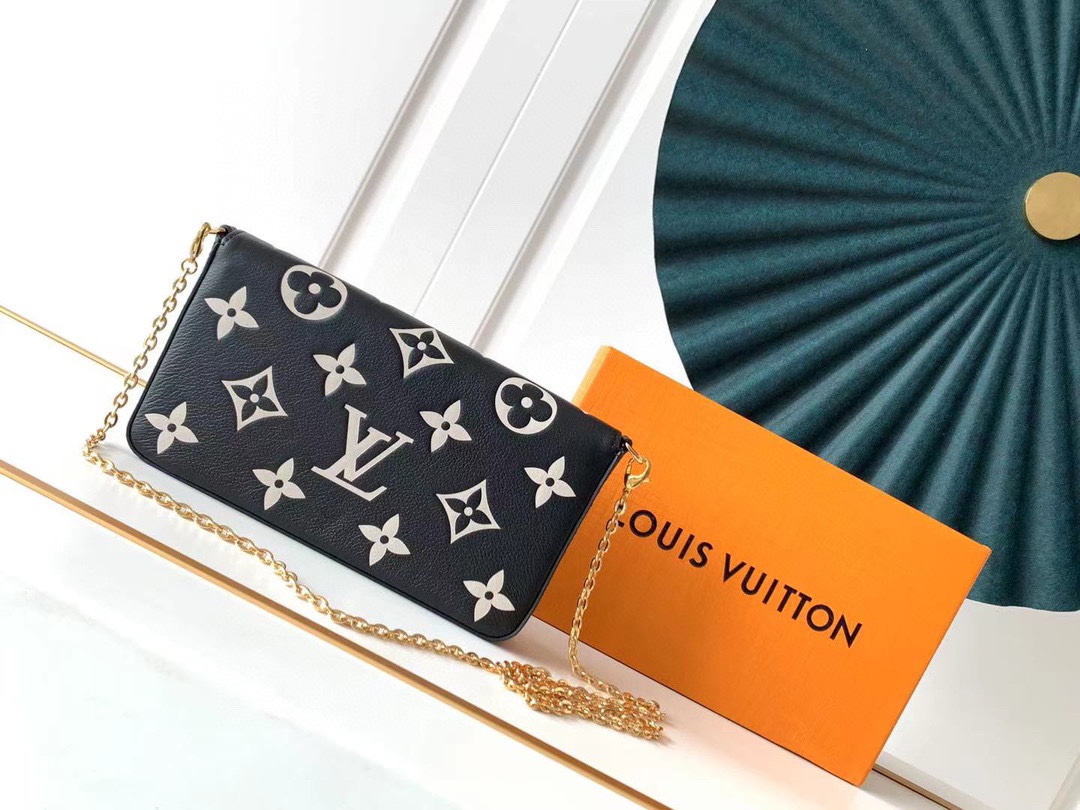 M61276 M64064 M64065 This Pochette F licie chain bag features Monogram Imprente leather depic