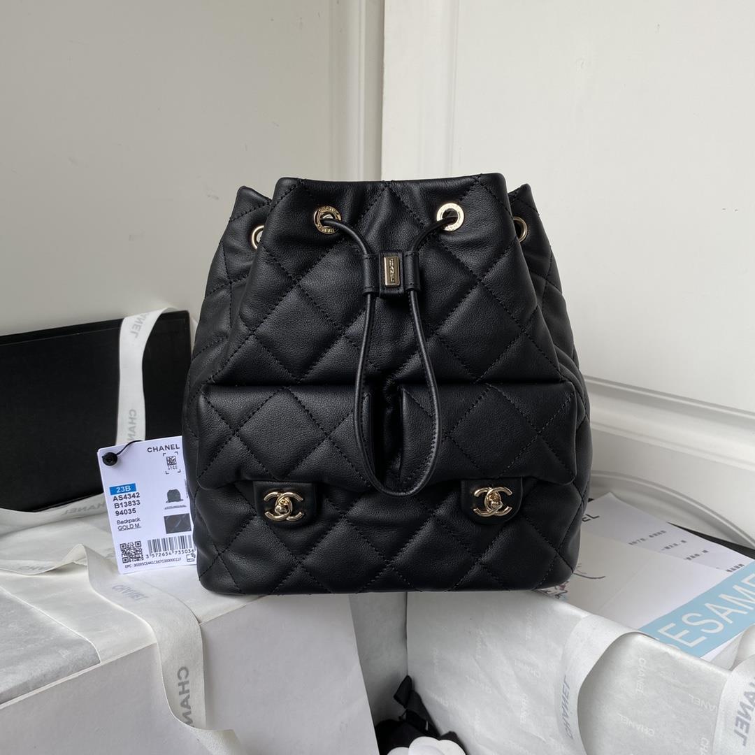 Chanels new 23B backpack AS4342 unlocks a variety of carrying methods
This time I went to Seoul an