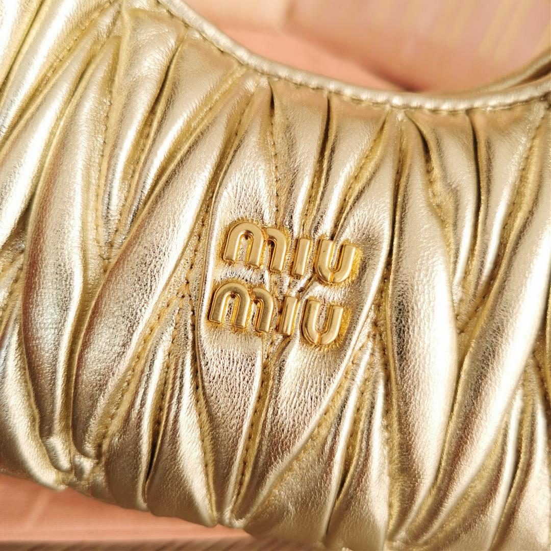 Small size The M familys new mini MiuWander handbag features imported lamb skin classic brand