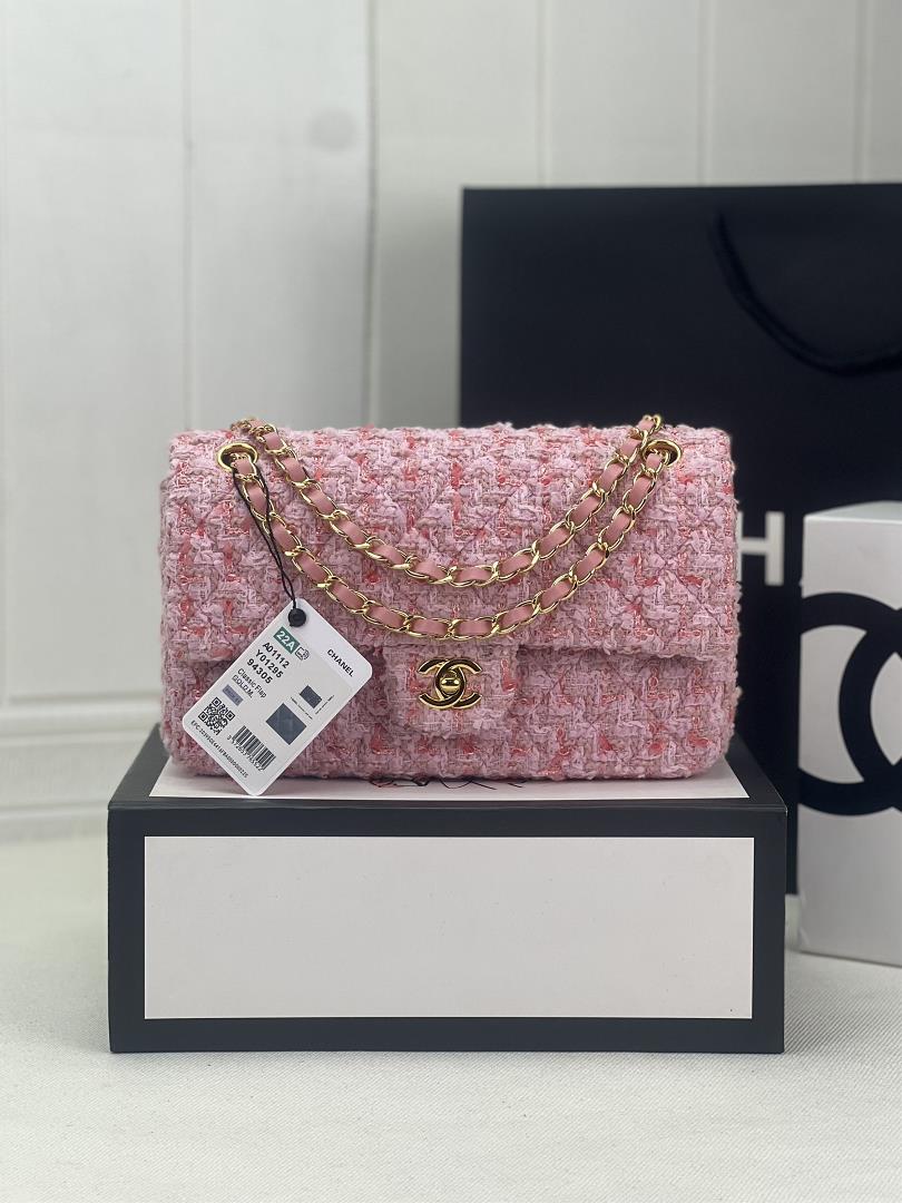 Chanel CF woolen series this is a bag that can be praised by all friends around us for it
