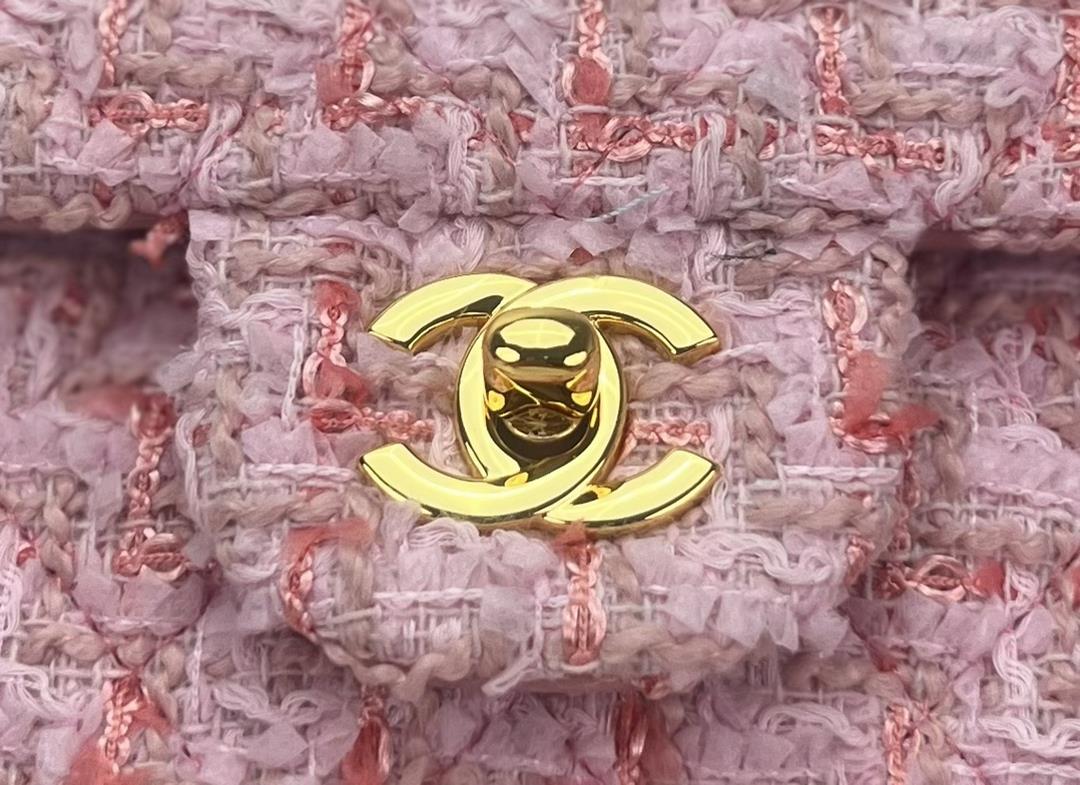 Chanel CF woolen series this is a bag that can be praised by all friends around us for it