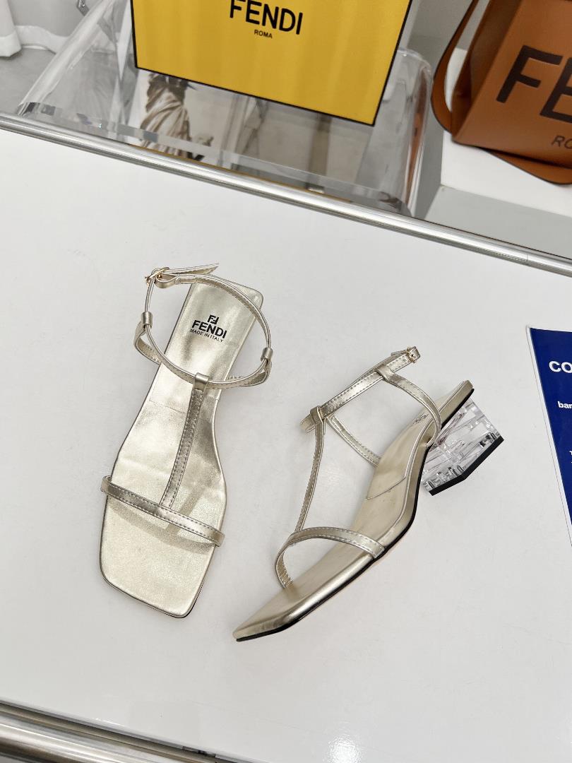 Fendi Crystal and Hot LaunchAvailable in 5 colors354041 42 customizedHeel height 55 professio