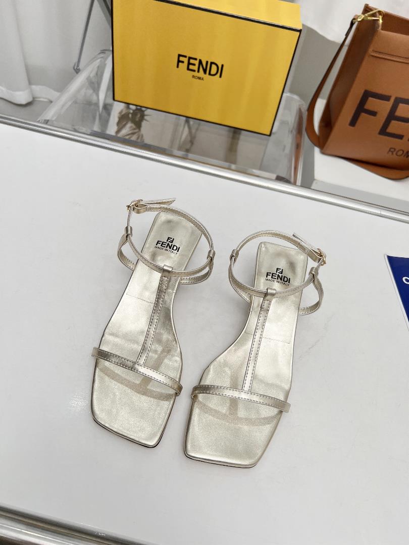 Fendi Crystal and Hot LaunchAvailable in 5 colors354041 42 customizedHeel height 55 professio