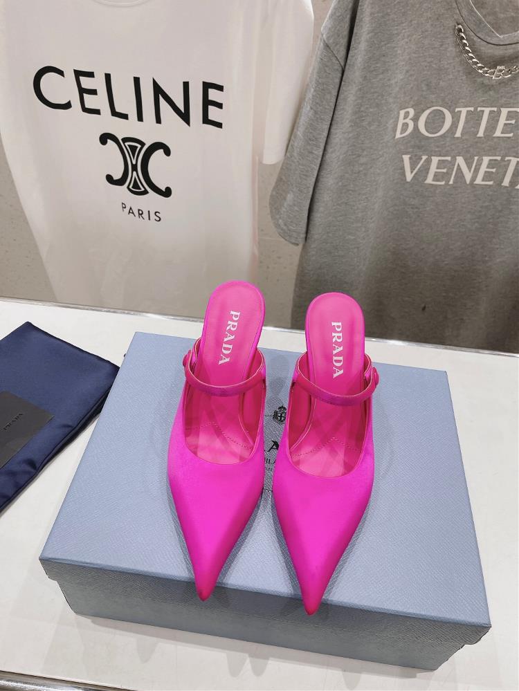 High version factory 320PRAD2024 SpringSummer Counter New Product Cute and sweet highheeled slippers and small single shoesSexy yet adorable the s