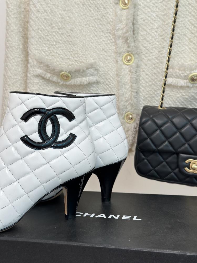 Factory price CHANEL 23c New ProductDouble C diamond checkered high heeled short bootsThe